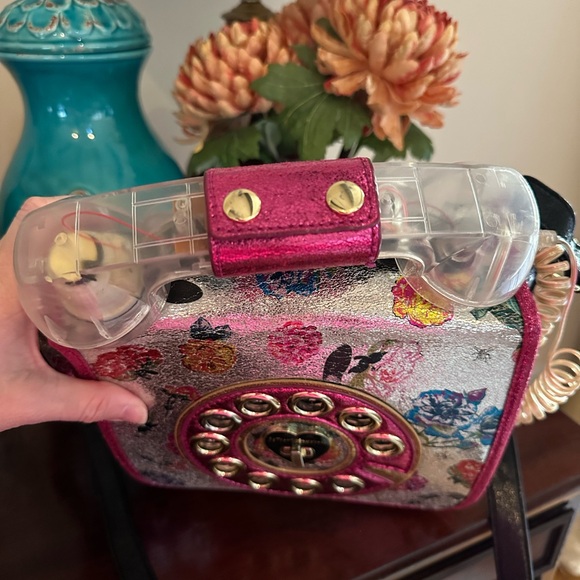 Betsey Johnson Rare Off the Hook Phone Purse - Picture 7 of 16